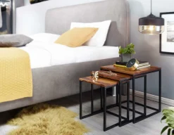 Sonstige Beistelltisch