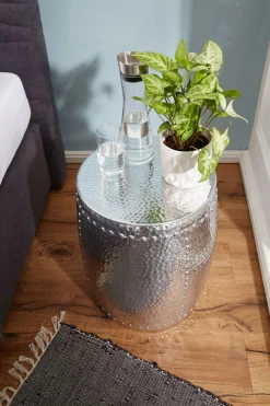 Sonstige Beistelltisch