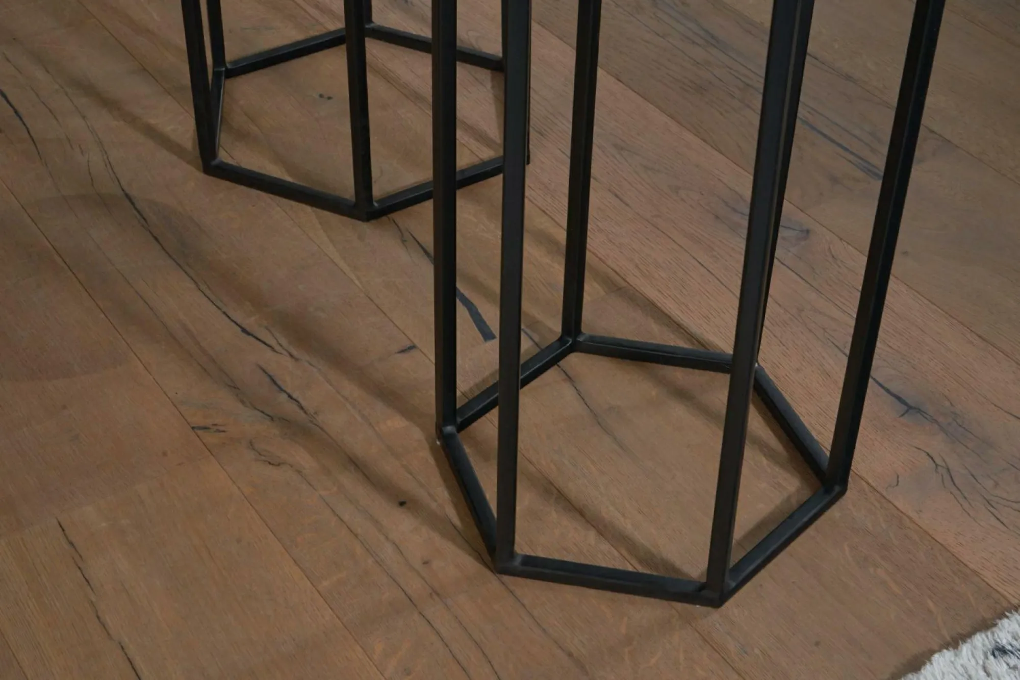 Sonstige Beistelltisch