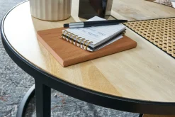 Sonstige Beistelltisch