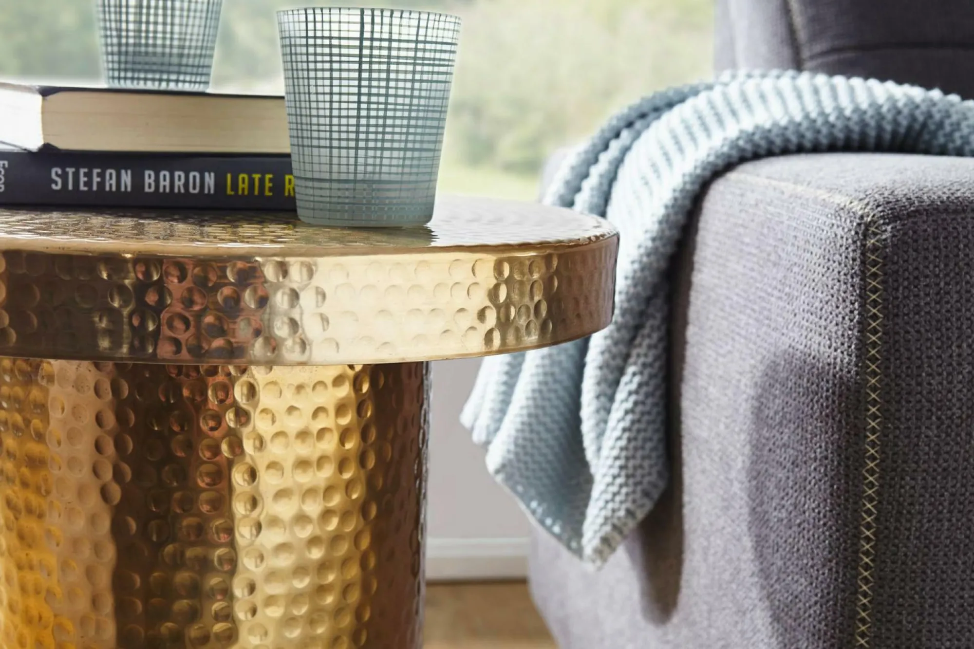 Sonstige Beistelltisch