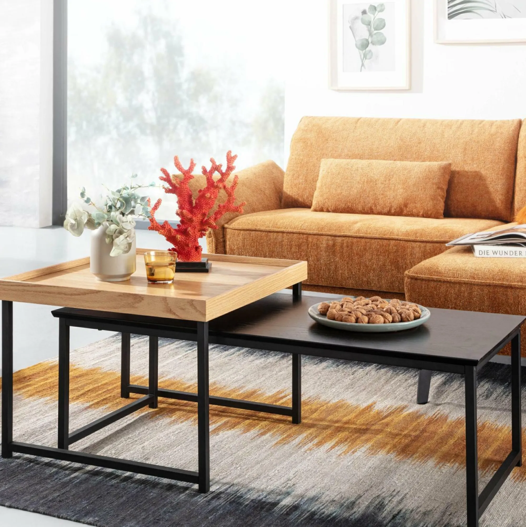 Sonstige Beistelltisch