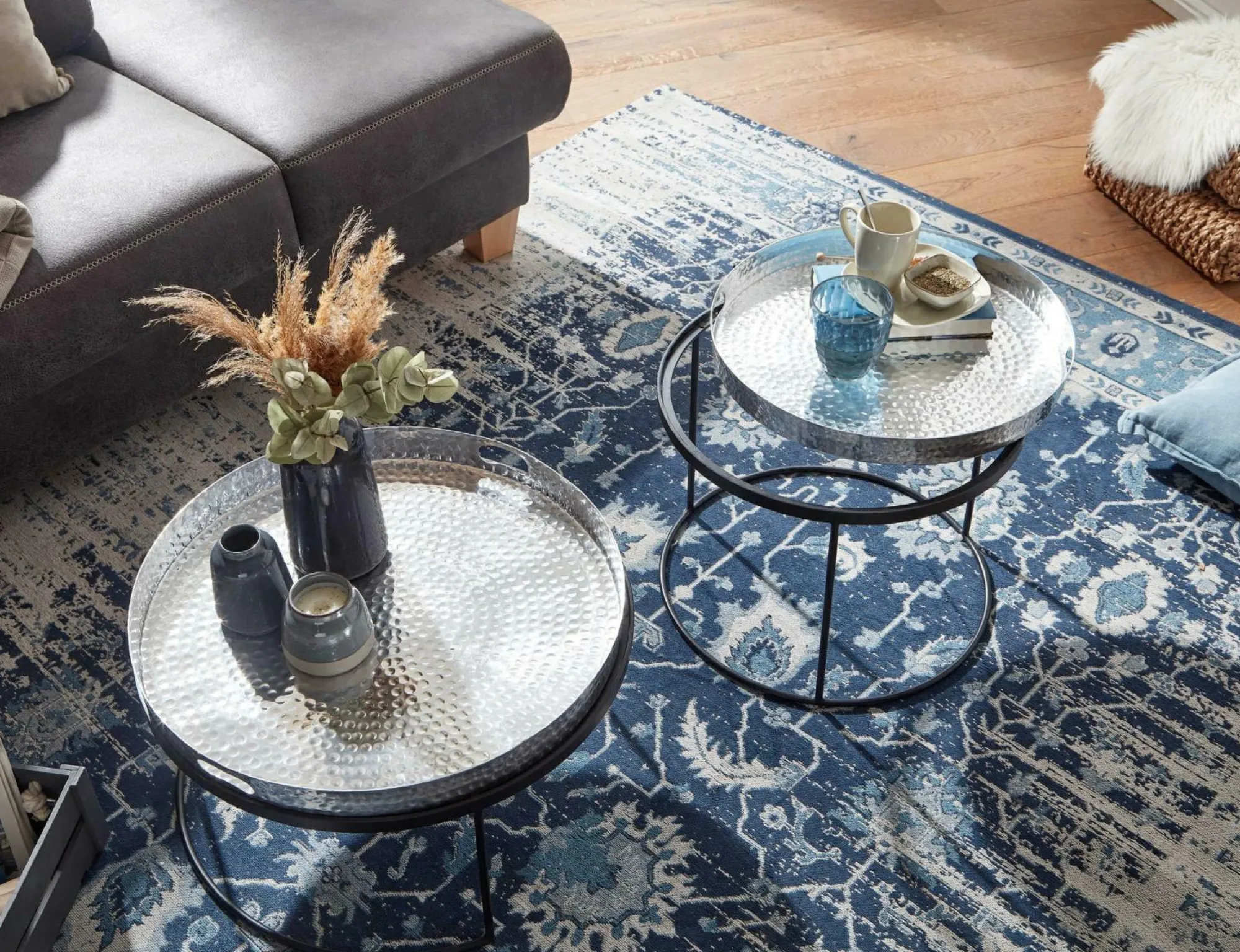 Sonstige Beistelltisch