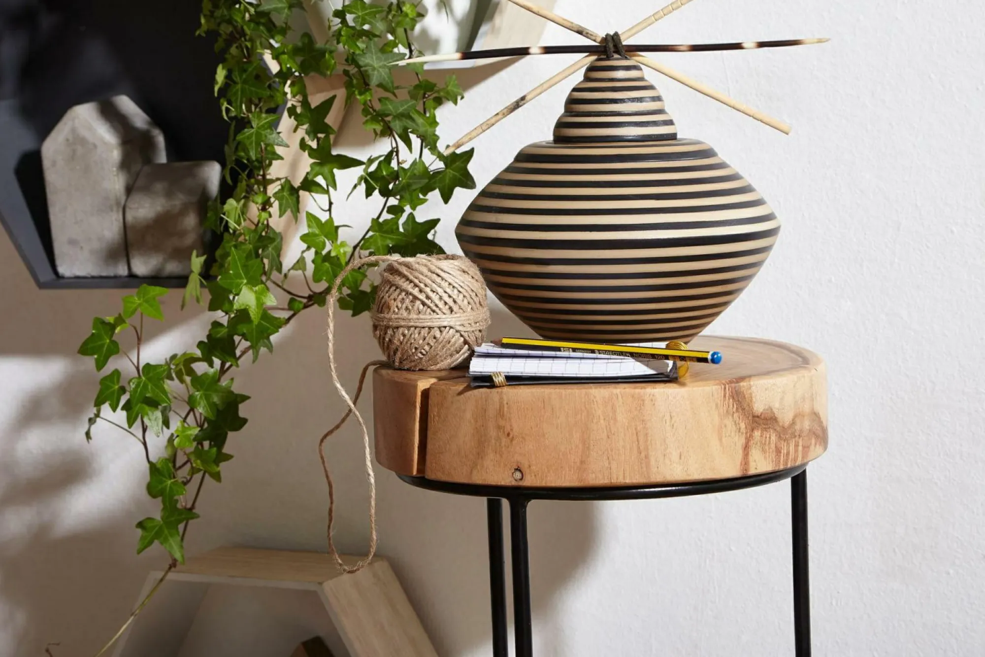 Hot Sonstige Beistelltisch AKOLA