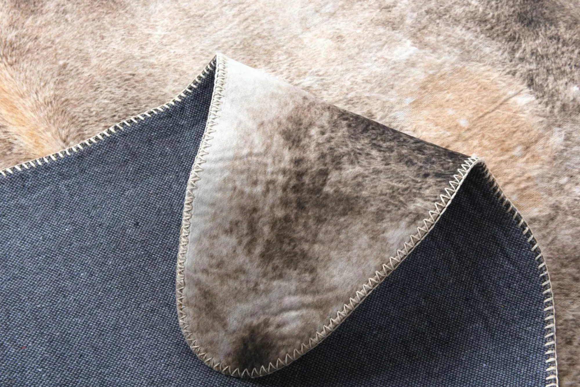 Sale THEKO Fellteppich EMILIA