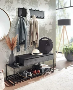 New Sonstige Garderobe