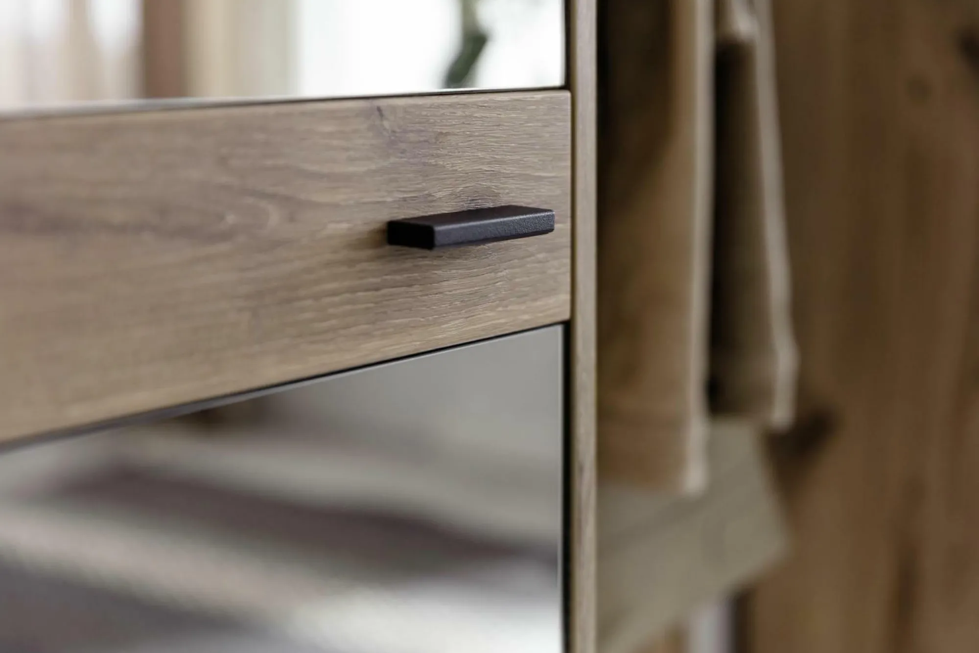 MCA Garderobenschrank MEZZANO