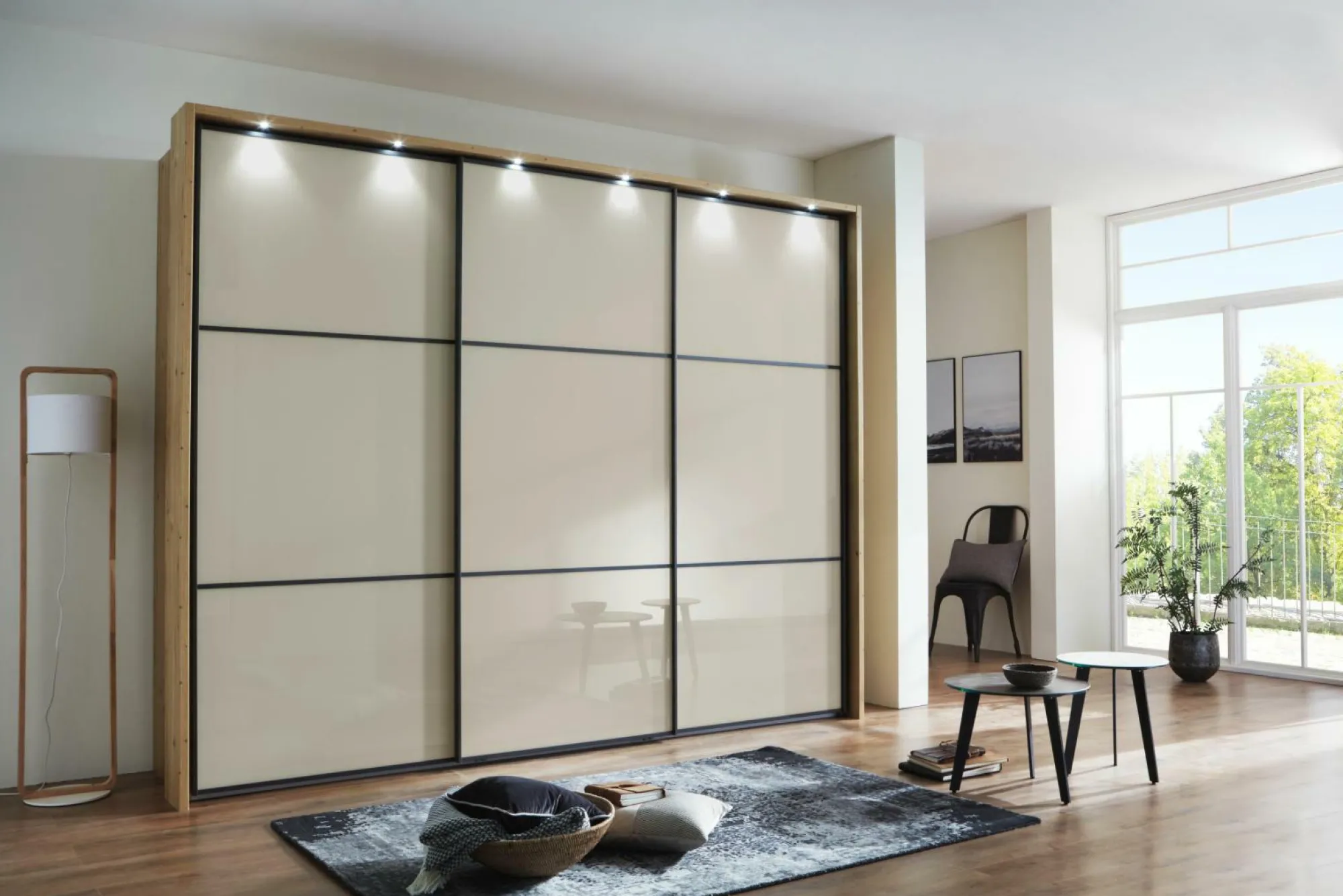 New MONDO Kleiderschrank CLIVO 3000