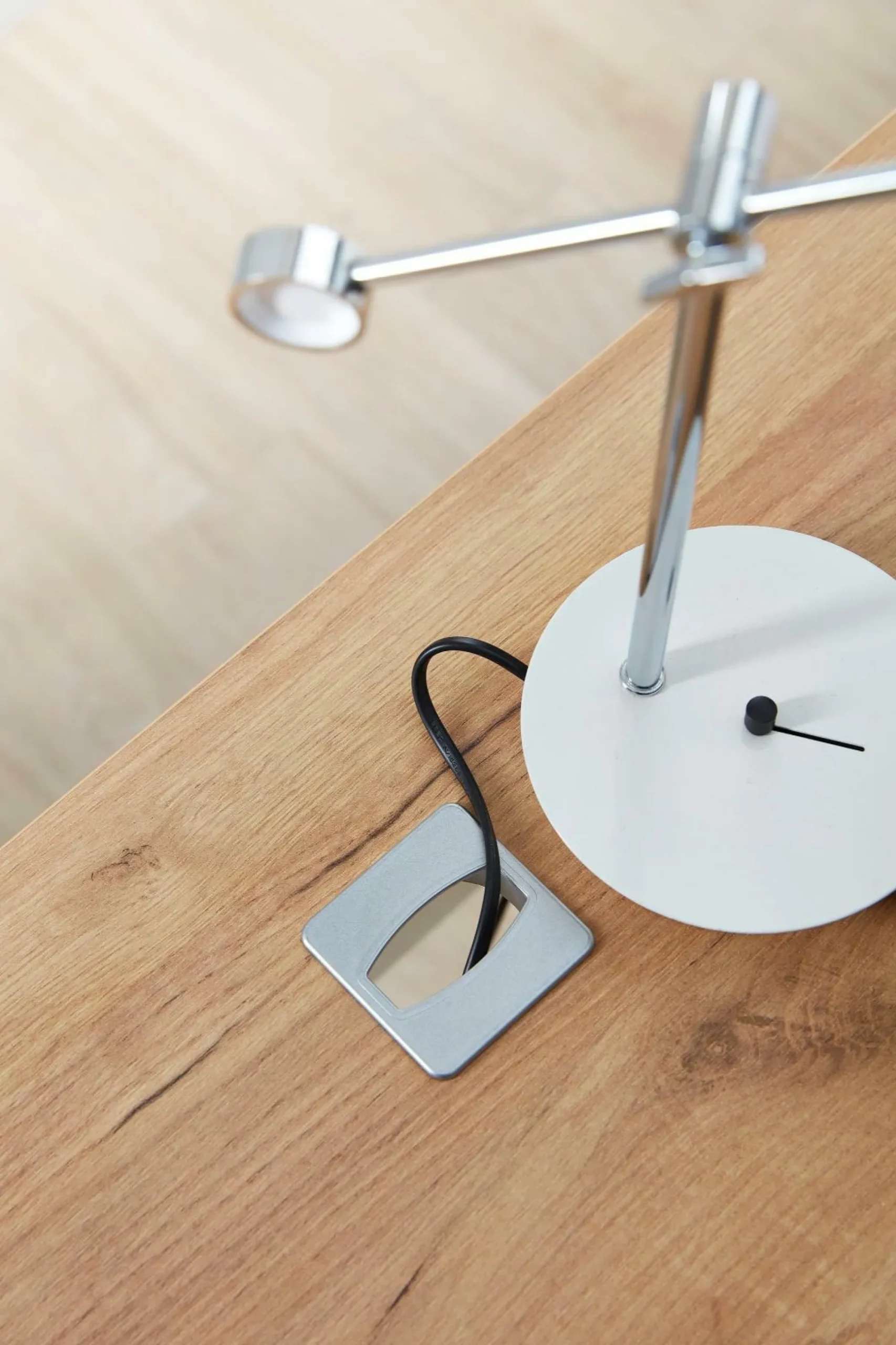 GERMANIA Schreibtisch LIONI