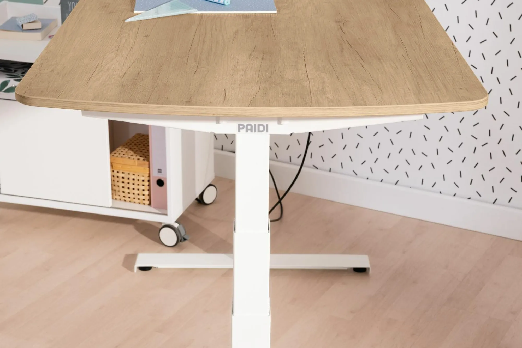 Best PAIDI Schreibtisch E-LION