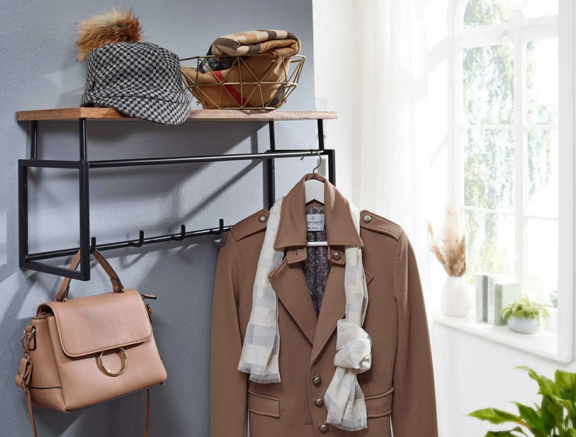 New Sonstige Wandgarderobe